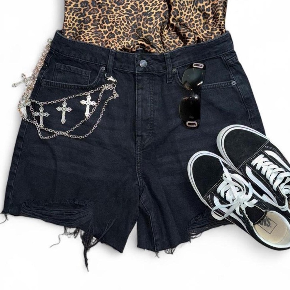Forever 21 Black Jean Shorts